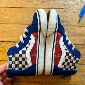 Toddler Punk Vans with zipper closure Sz 6.0
